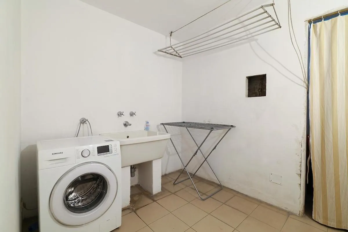 Charming Liberty-Style Villa With Garden And Parking Near City Life Milano