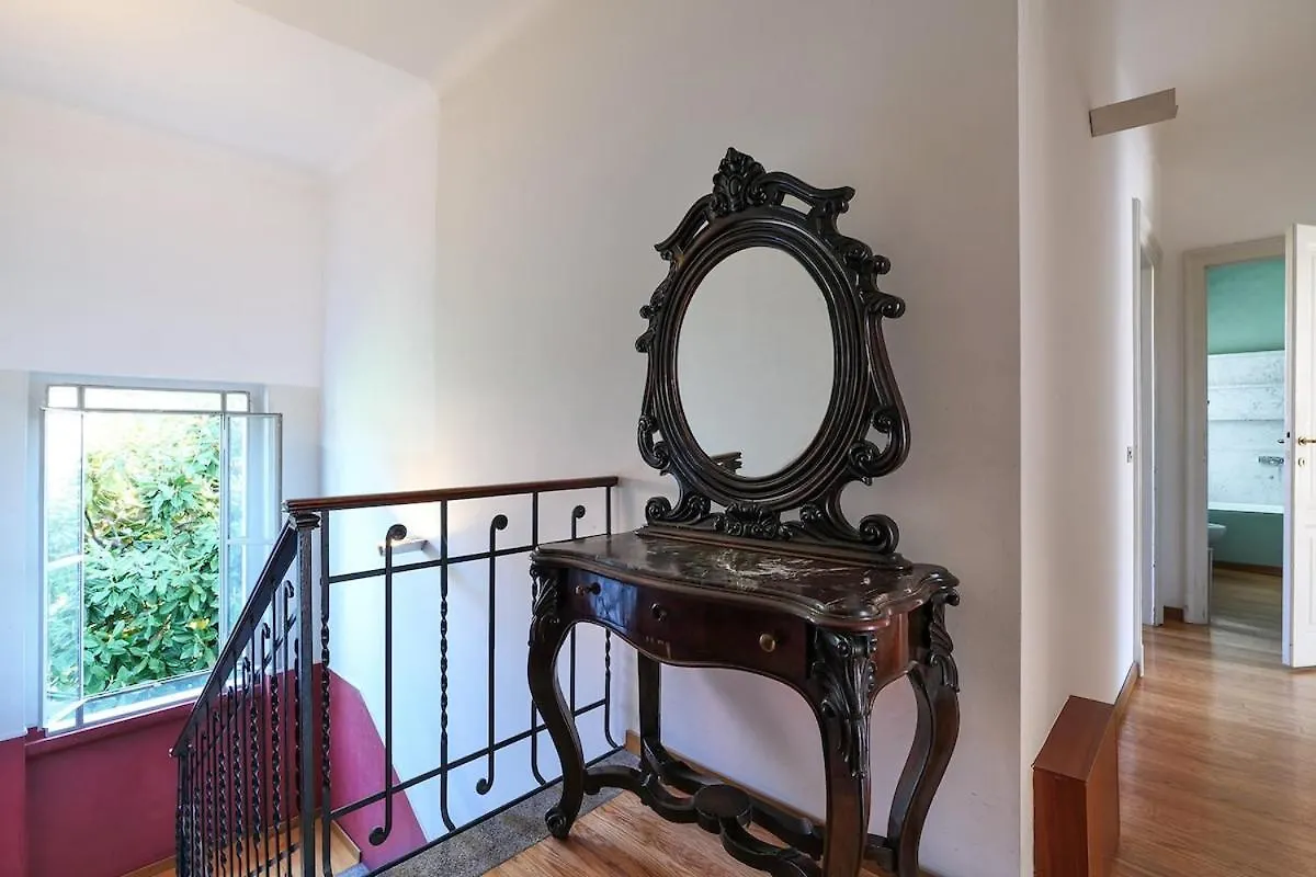 Charming Liberty-Style Villa With Garden And Parking Near City Life Milano Italien